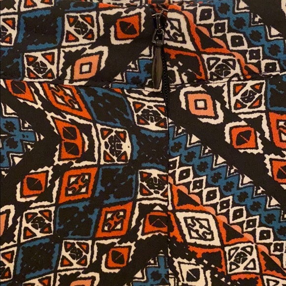 Summer mini skirt - Picture 2 of 4